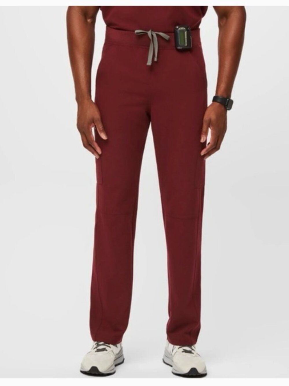 Figs Axim Cargo Scrub Pant Burgundy Men's Size M Tall Straight Leg Nurse Medical